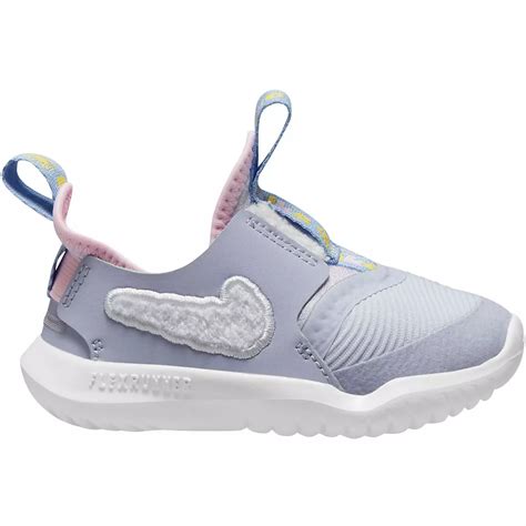 girls Nike shoes flx